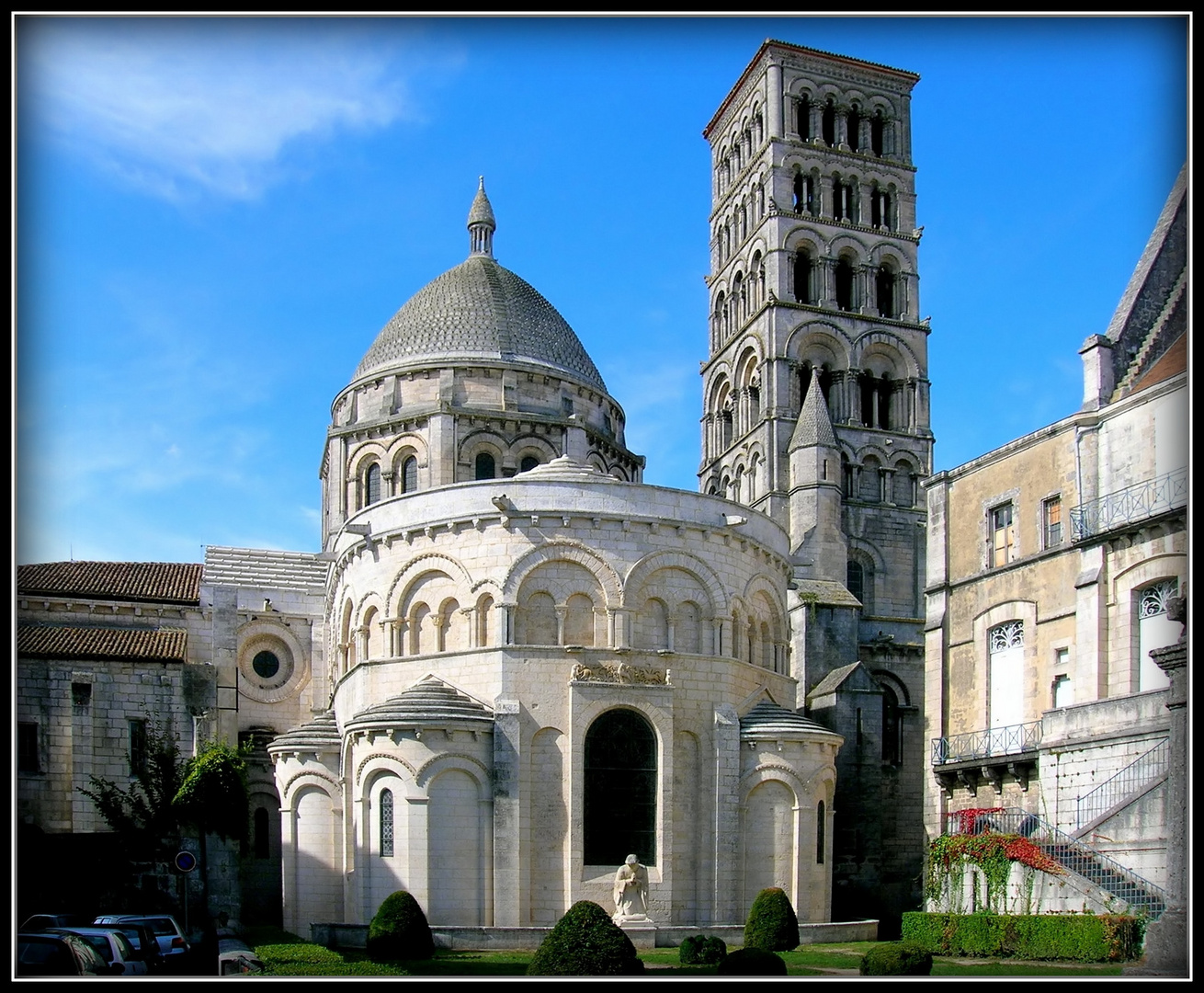 CATHEDRALE - D'ANGOULÊME - 3 -