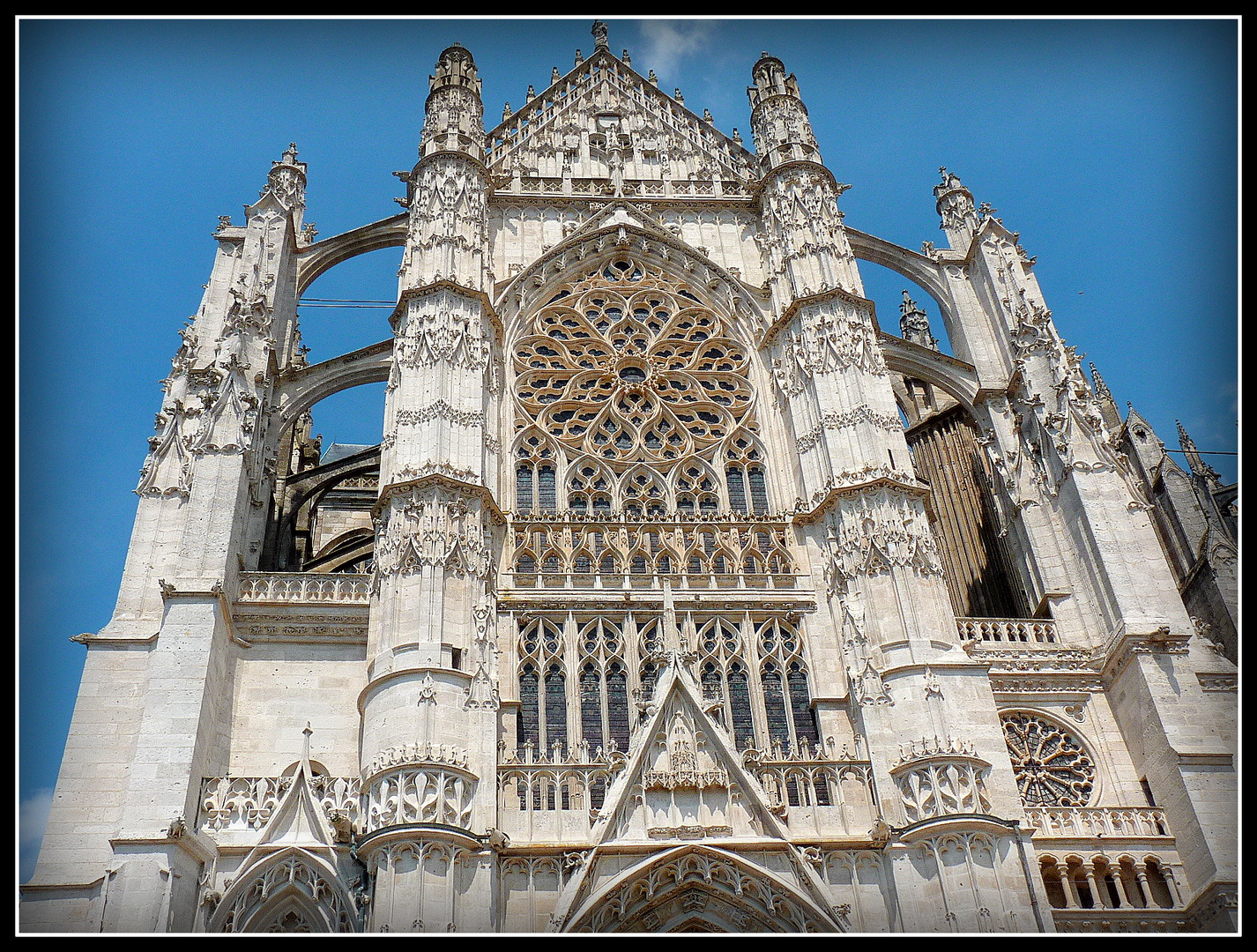 CATHEDRALE - DE - BEAUVAIS