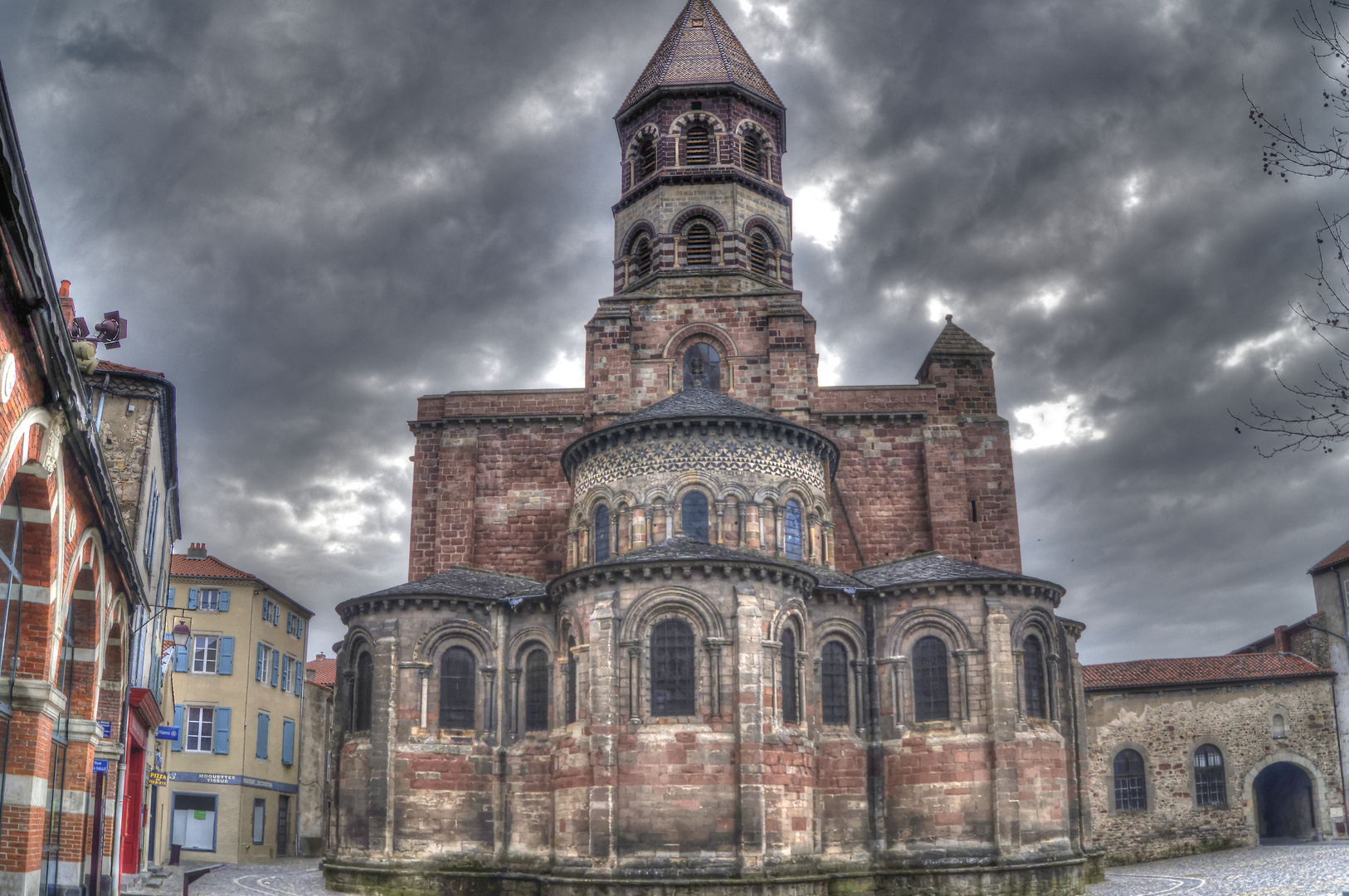 Cathédrale de BRiOUDE