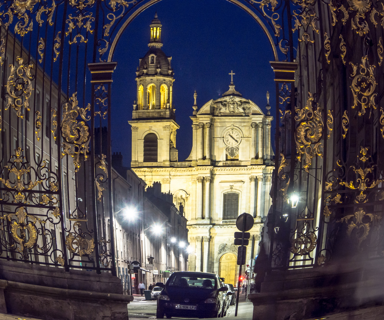 Cathédrale de nuit