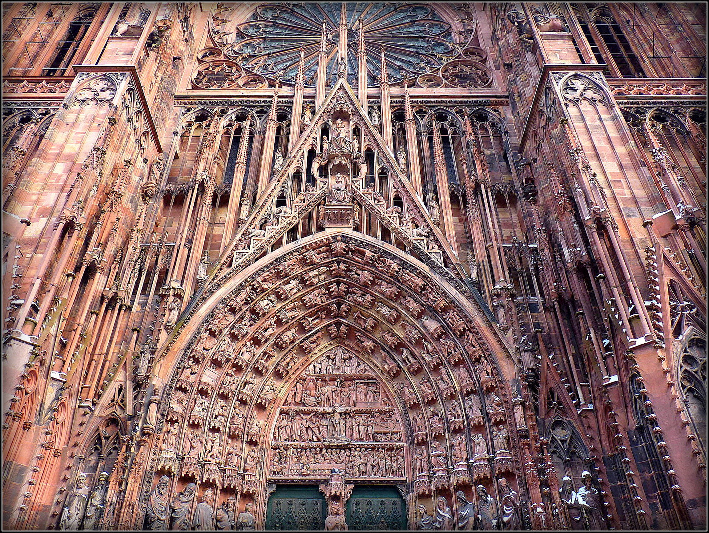 CATHEDRALE de STRASBOURG  - 1 - faire double clic pour lire les sculptures au dessus des portes 