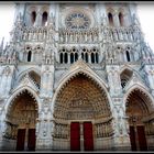 CATHEDRALE - NOTRE - DAME - FACADE