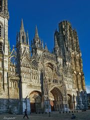 Cathédrale Notre-Dame - Le parvis