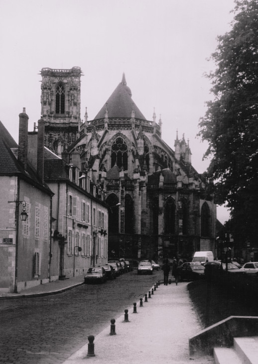 Cathédrale Saint Cyr et Sainte Julitte in Nevers-sur-Loire