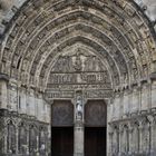 Cathédrale Saint-Jean-Baptiste de Bazas  --  Le portail central