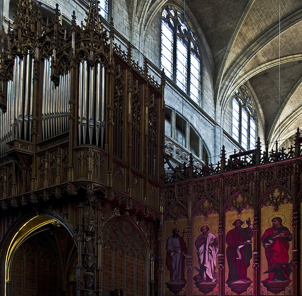 Cathédrale Sainte-Marie d’Auch: orgue de choeur (A Cavaillé-Coll) et décoration de l’avant-choeur