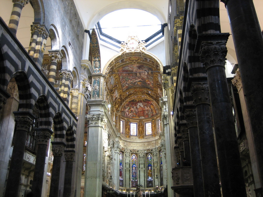 Cattedrale di San Lorenzo interno