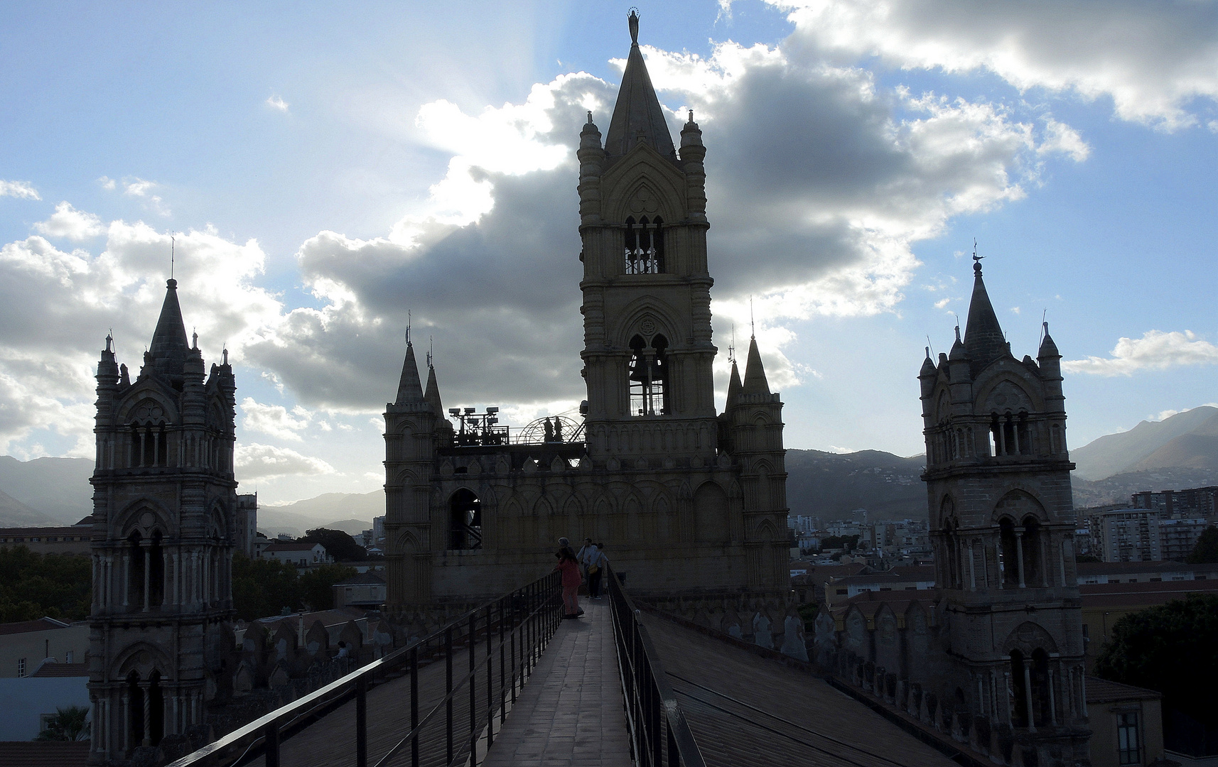 Cattedrale fra le nubi