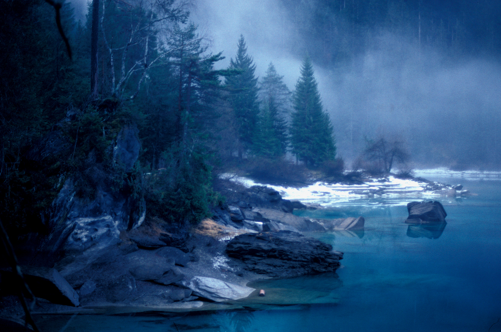 Caumasee am späten Abend