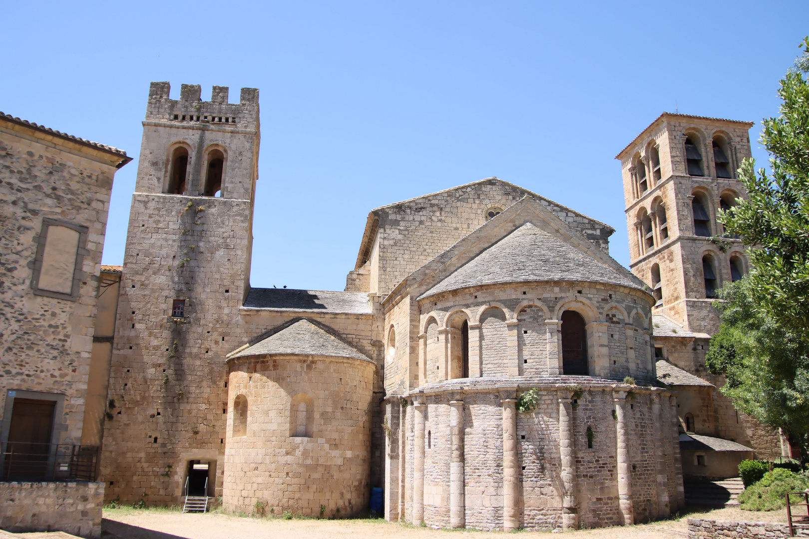 Caunes- Minervois