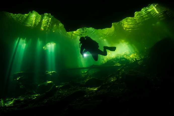 Cavediving