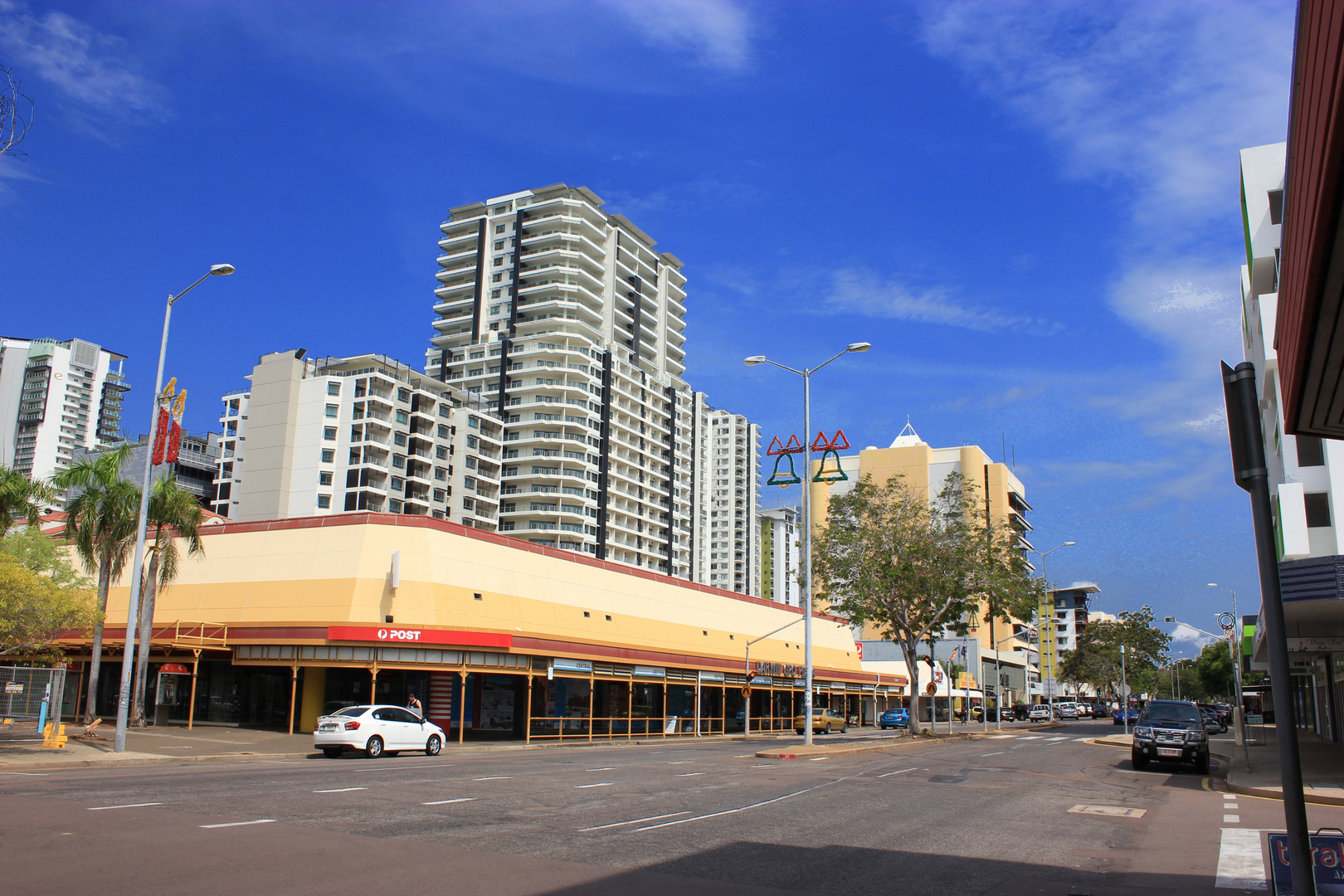 Cavenagh Street, Darwin CBD, 25. November 2014