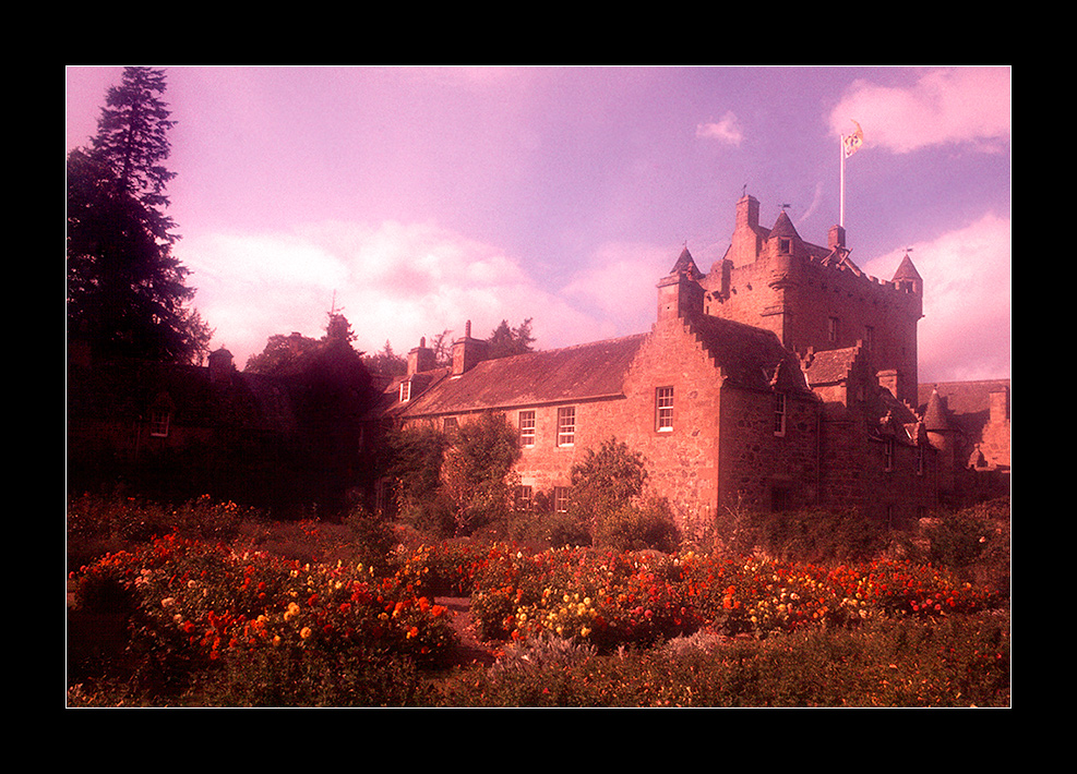 Cawdor Castle 02