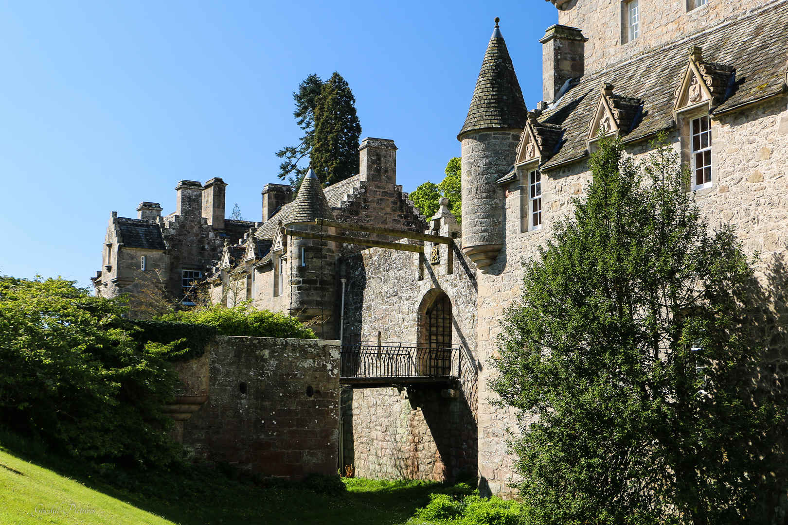 "Cawdor Castle"