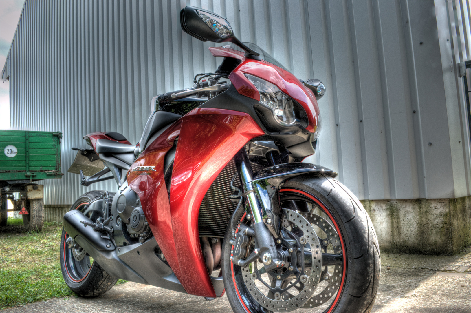 CBR 1000 RR Fireblade SC59 HDR