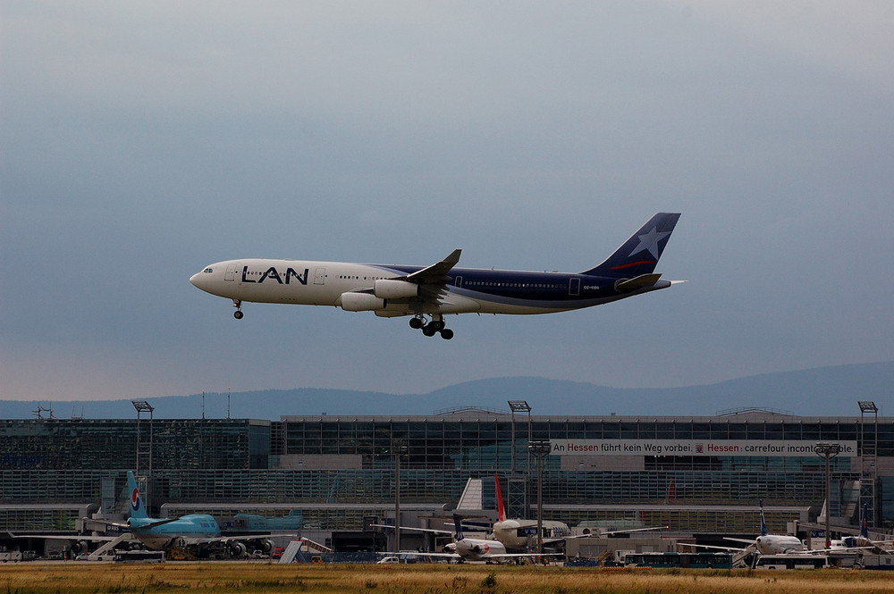 CC-CQG / LAN Airlines / Airbus A340-313X