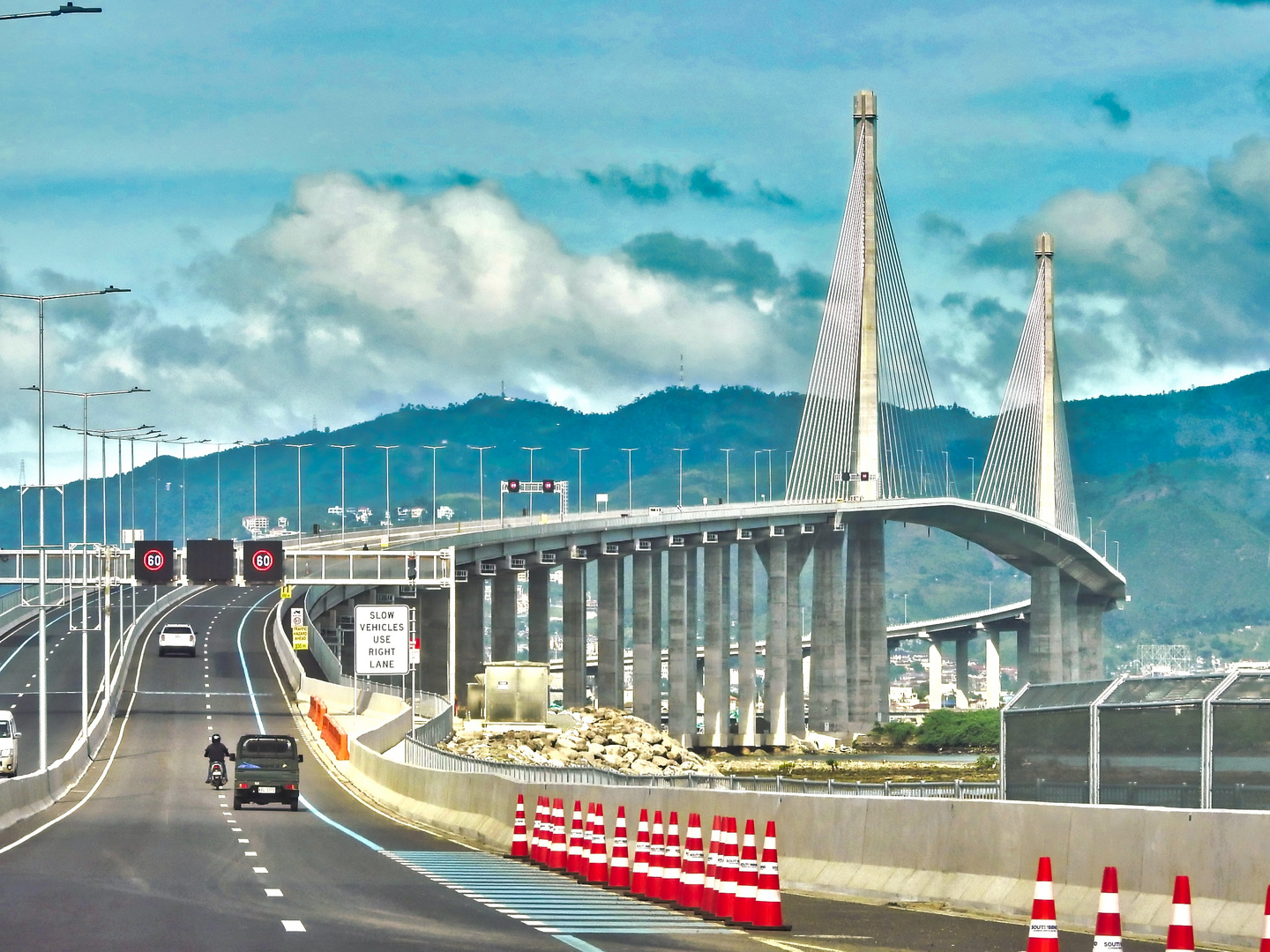  Cebu Cordova Link Expressway