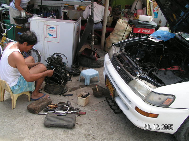 Cebu, Motorreparatur "On the Road"