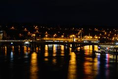 Cech-Brücke bei Nacht