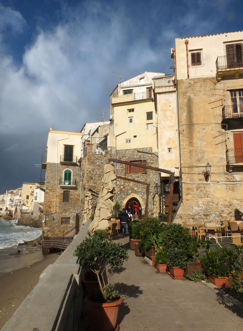 Cefalu am Strand