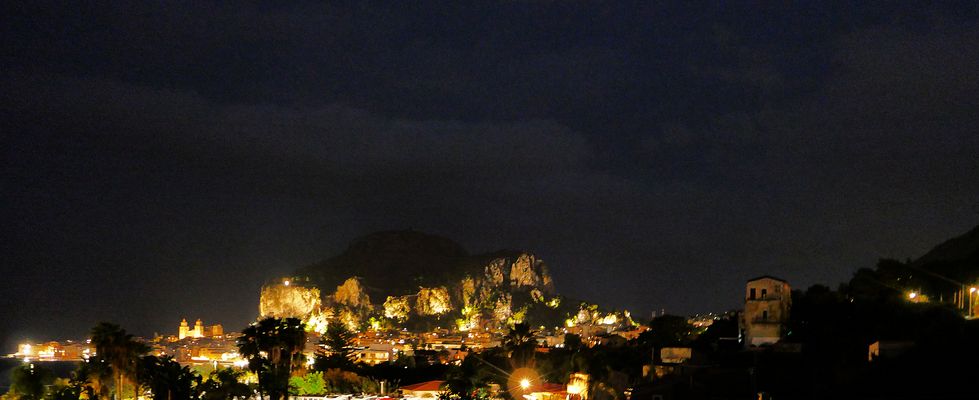 Cefalú by night