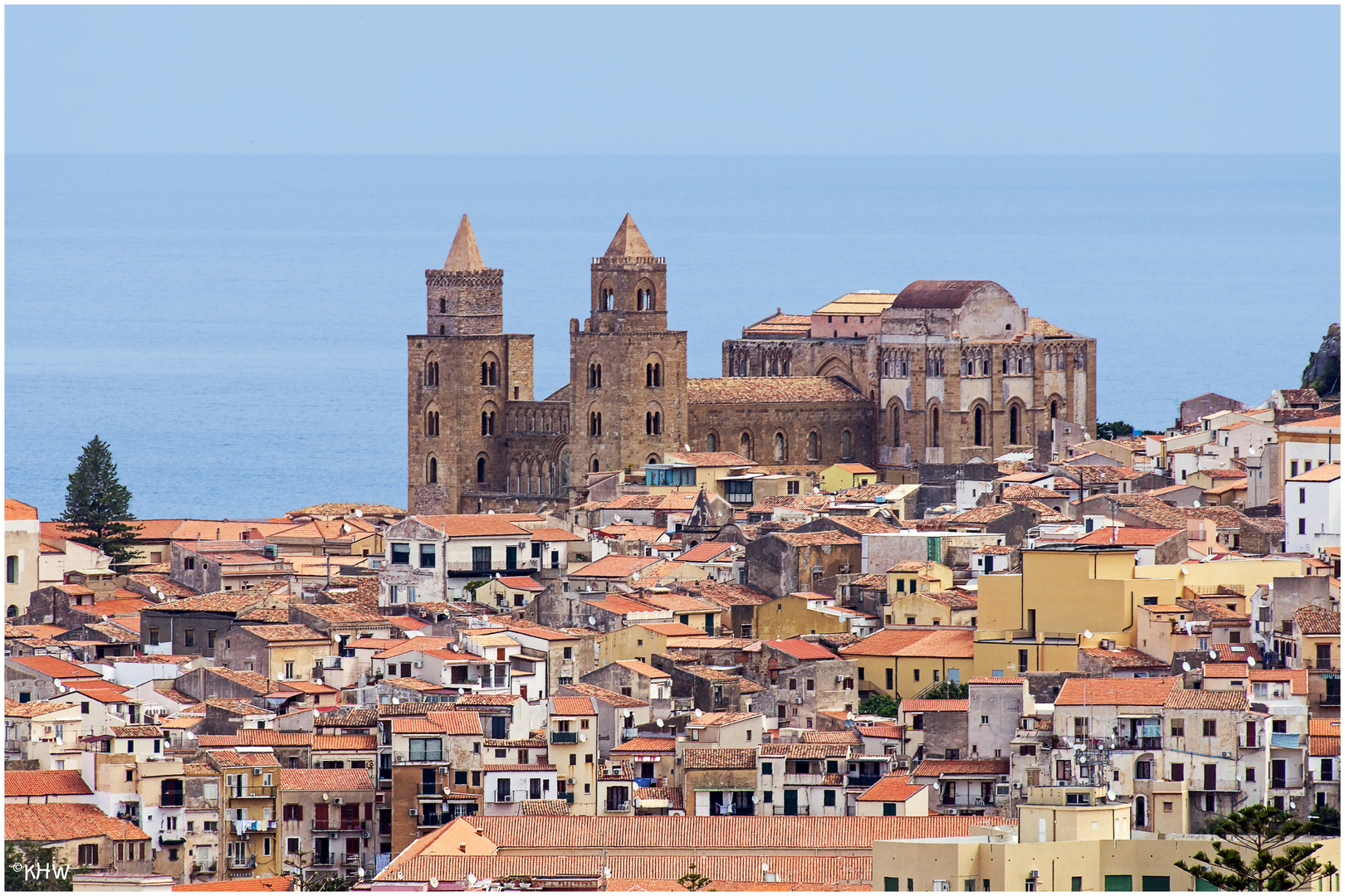 Cefalù mit der Kathedrale Santissimo Salvatore