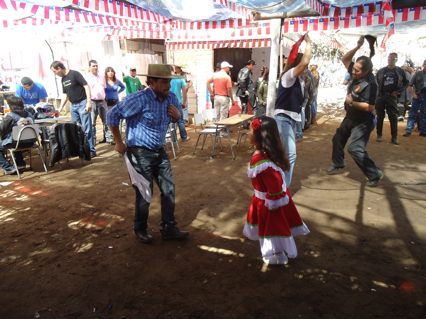 CELEBRANDO EL 18 DE SEPTIEMBRE.