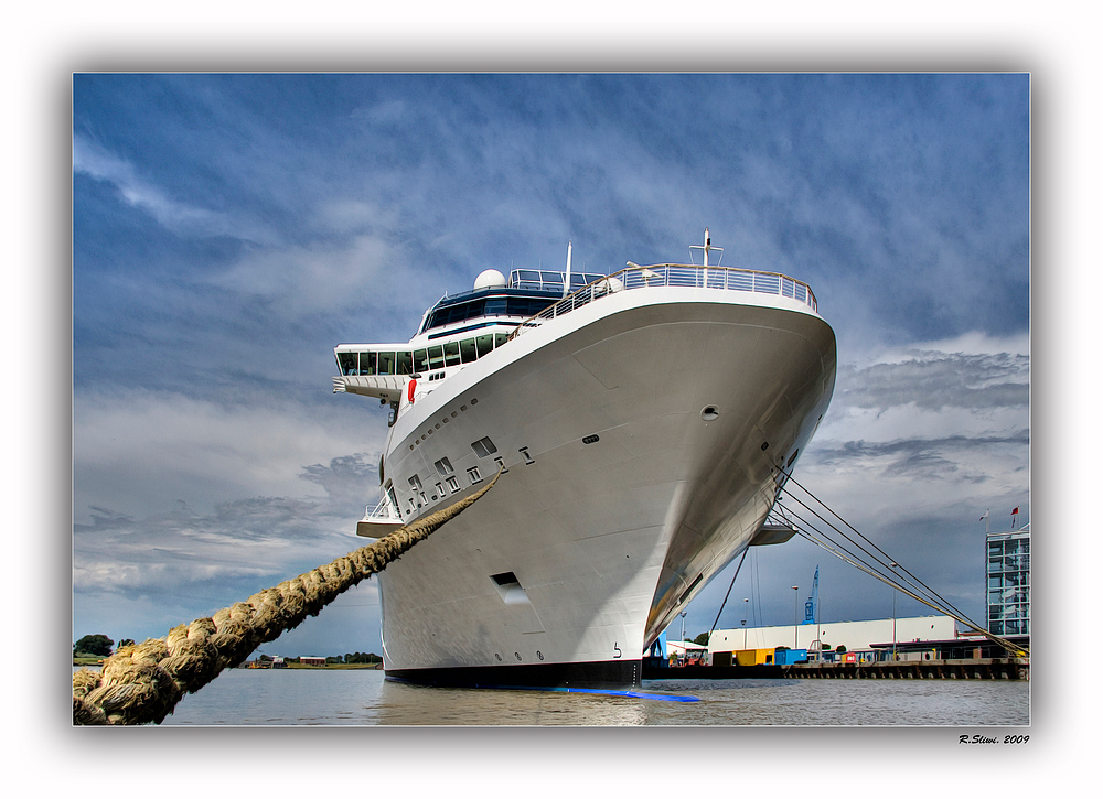 Celebrity  EQUINOX