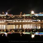 Celebrity Solstice in der Nacht (1)