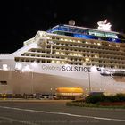 Celebrity Solstice in der Nacht (2)