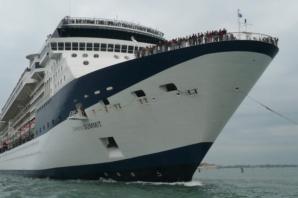 Celebrity SUMMIT