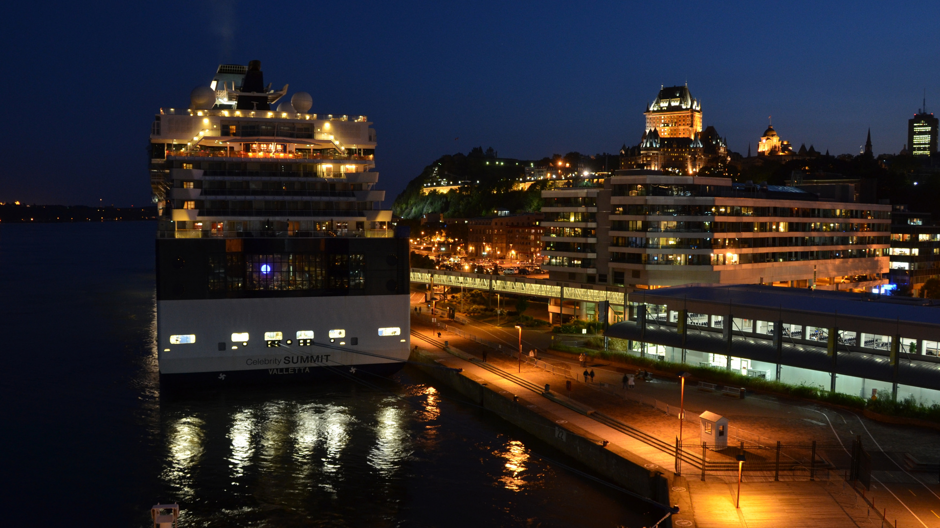 Celebrity Summit in Kanada