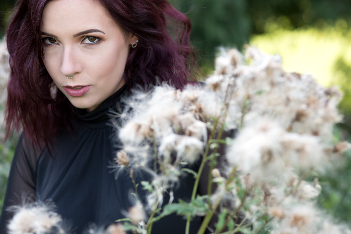 Celene Nox Foto & Bild | erwachsene, farbiges, outdoor Bilder auf