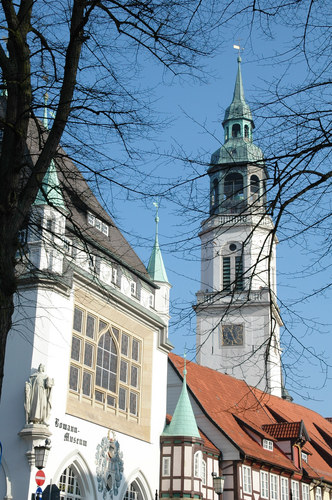 Celle , Bomann - Museum mit Stadtkirchturm