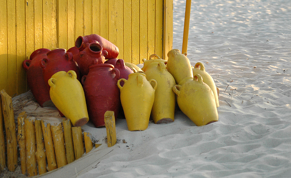 Cendriers de plage au petit matin