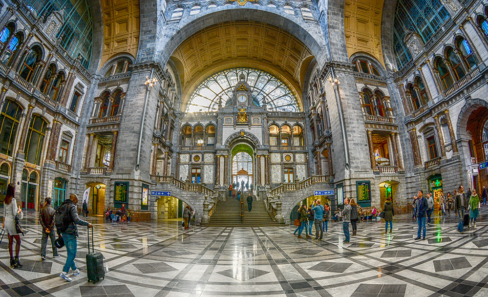 ~~~ Central Station ~~~