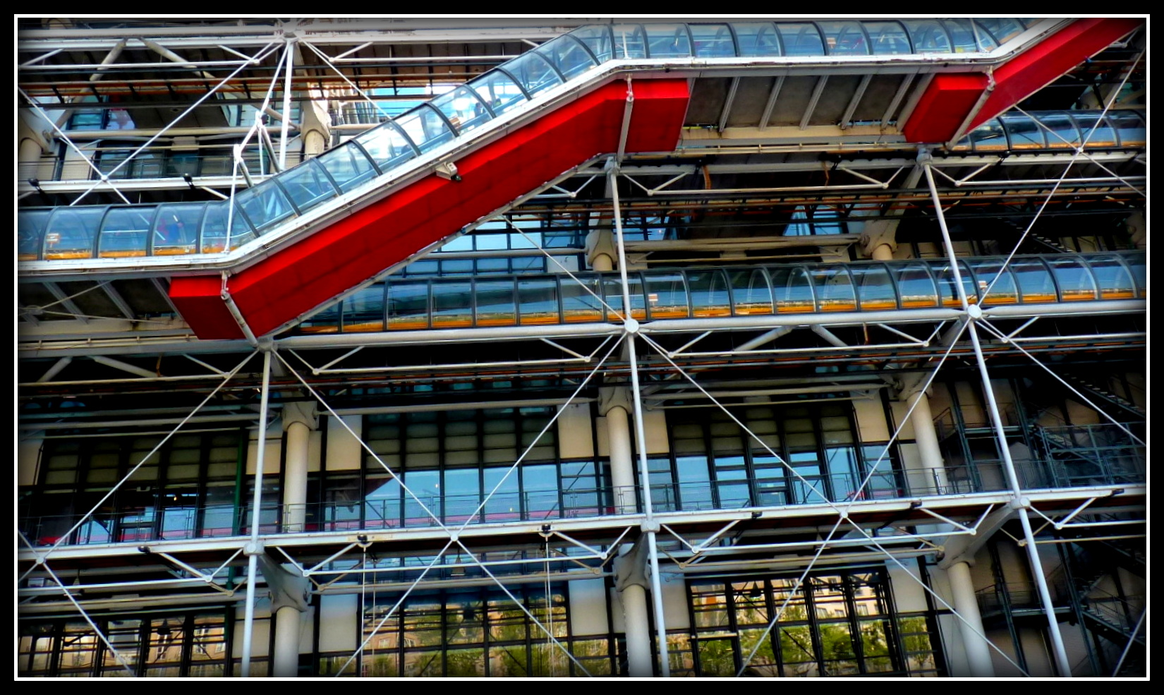 CENTRE - POMPIDOU - 3 -