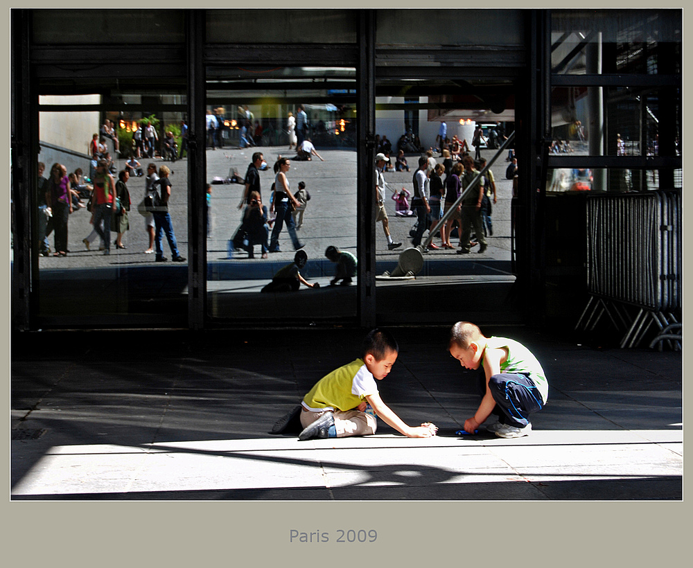 Centre Pompidou - spielende Kinder