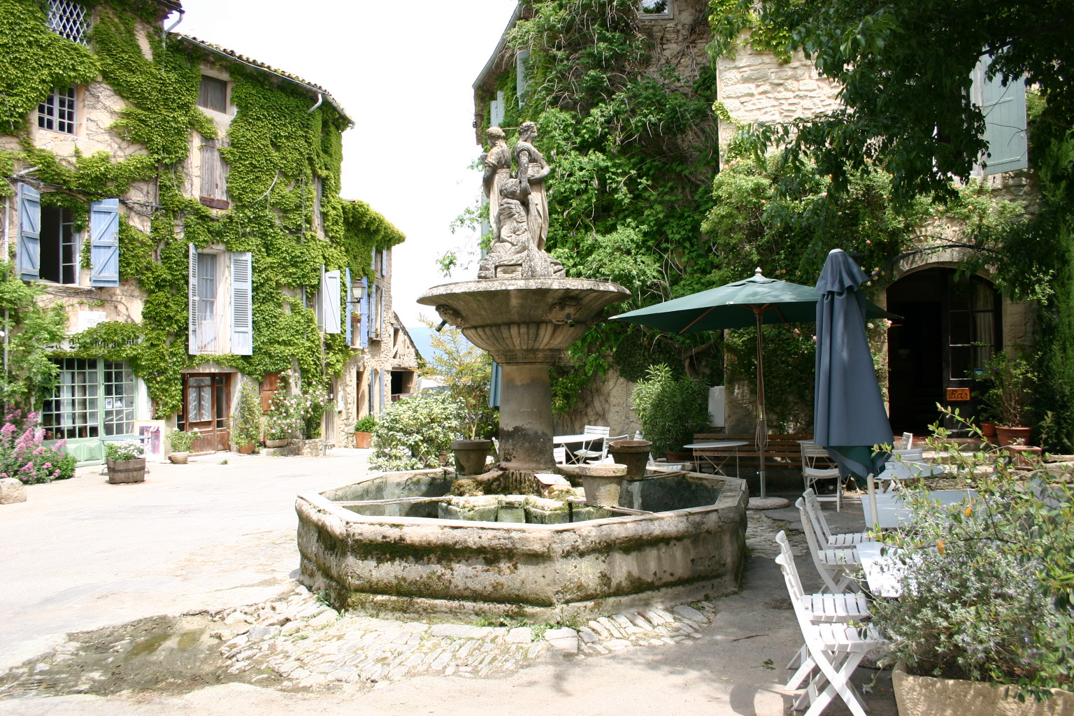 Centre -ville de Saignon