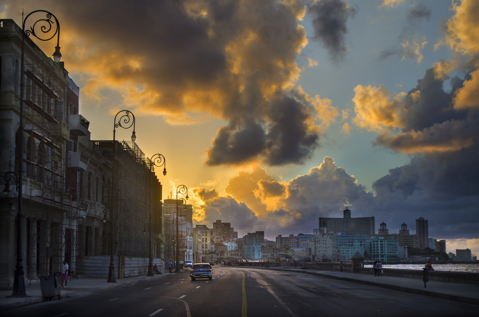 CENTRO DE HAVANA, MALECON