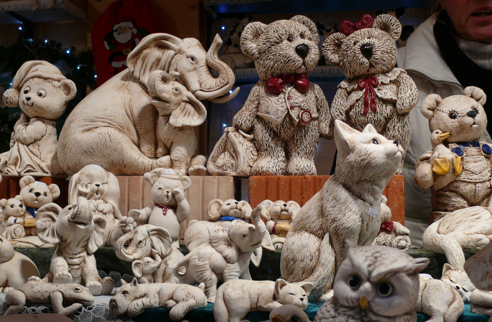 Centro Oberhausen / Wunderschöne Tonfiguren auf dem Weihnachtsmarkt (2)