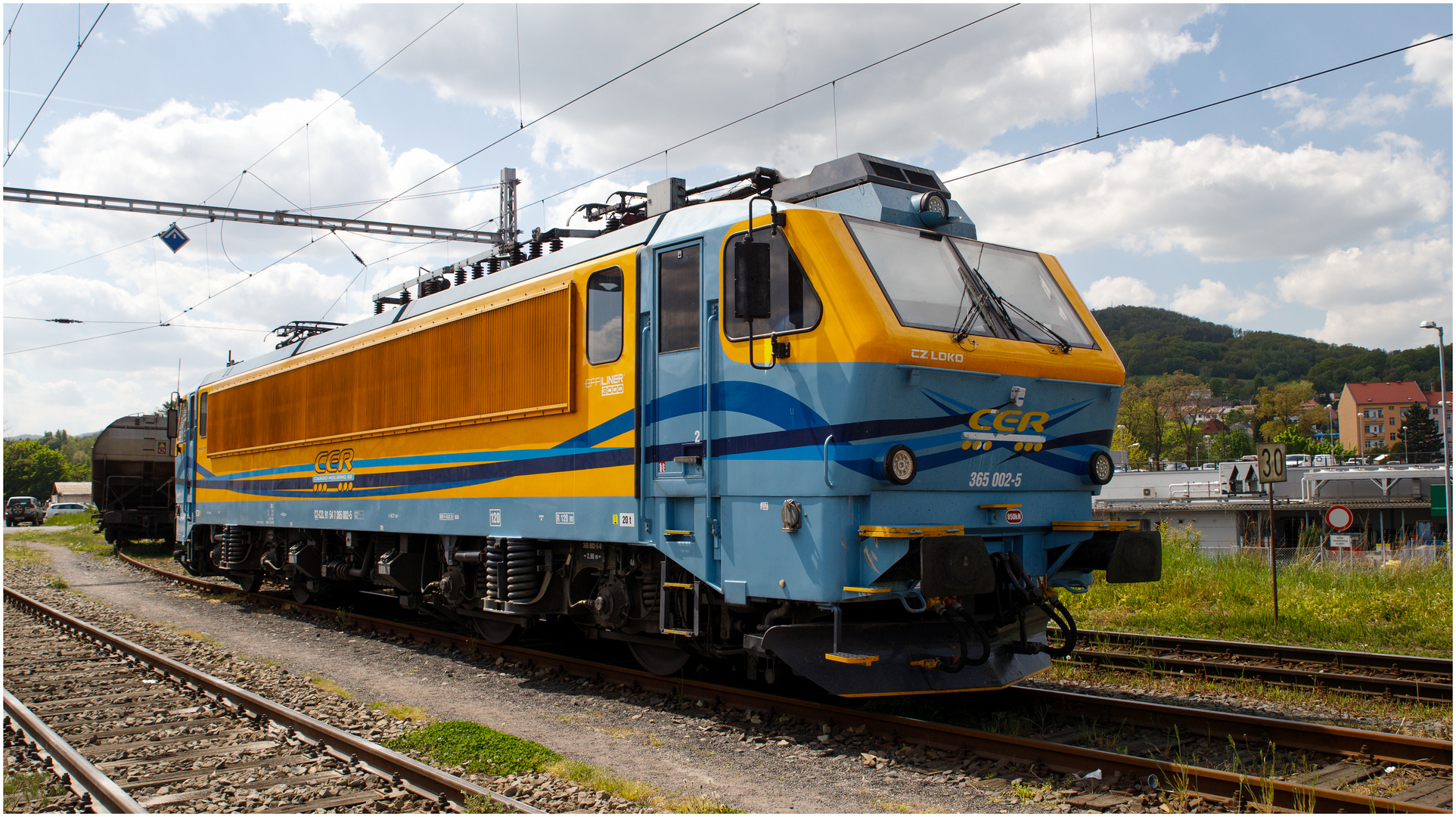 CER Cargo 365 002-5