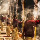 CEREMONIA A ORILLAS DEL GANGES