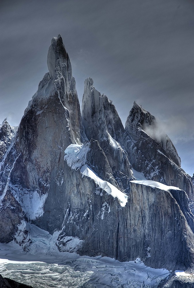 Cerro Torre bei bedecktem Wetter