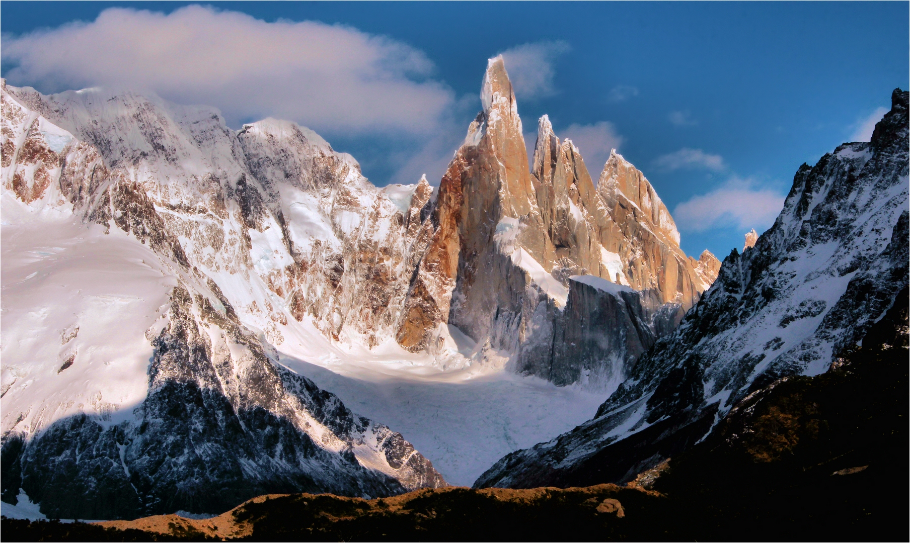 CERRO TORRE SONNENAUFGANG