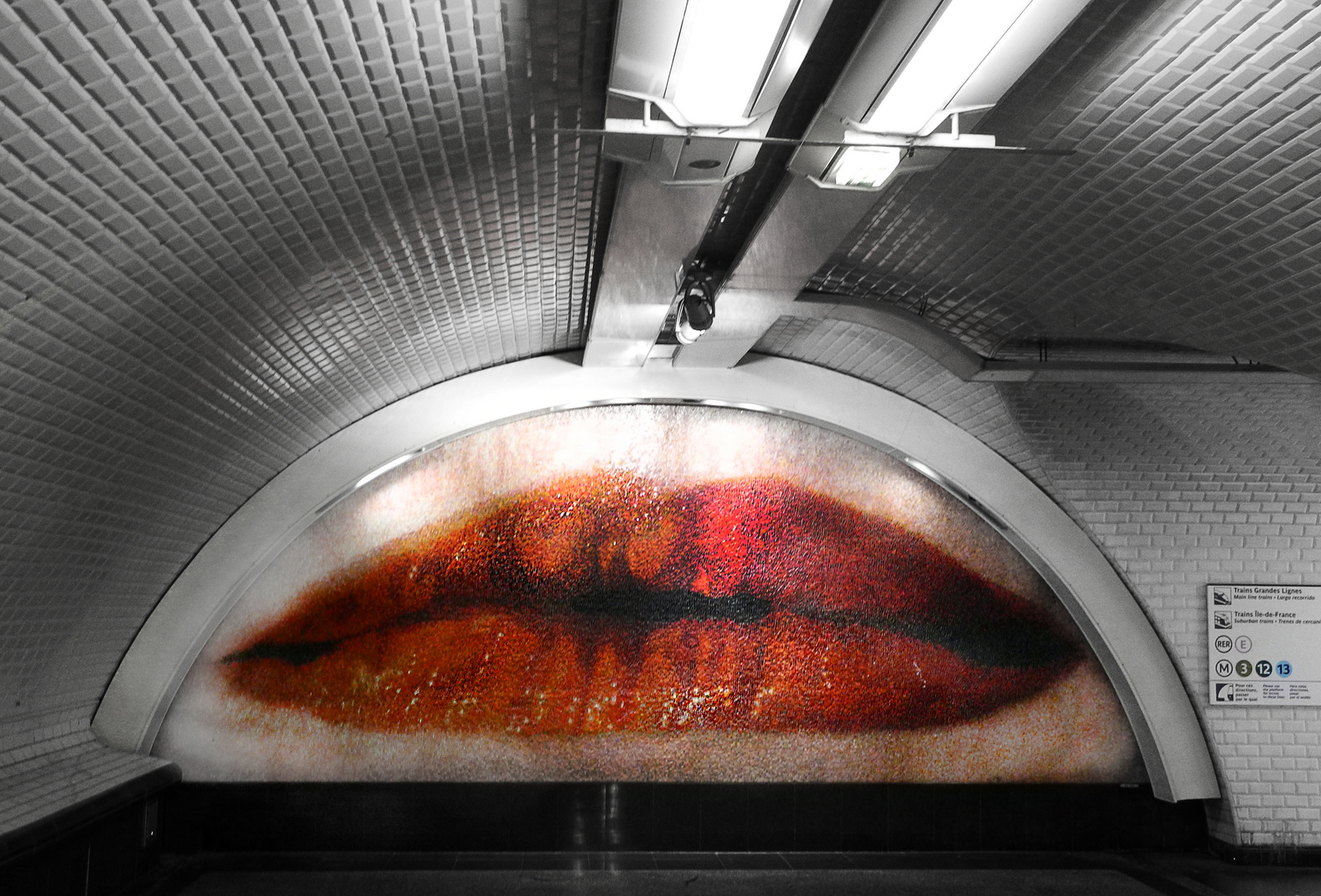 Certe, dans le métro il faut qu'on "bouche"