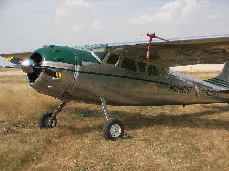 Cessna 195 (4)