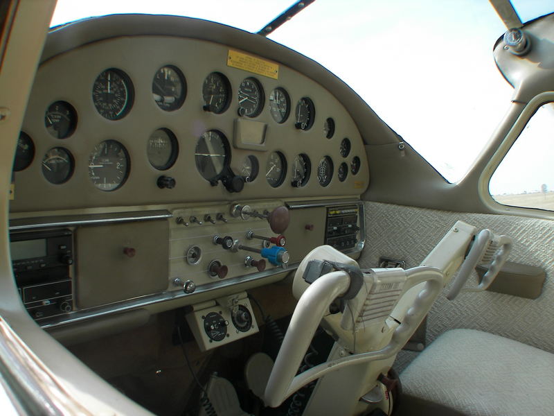 Cessna 195 Cockpit