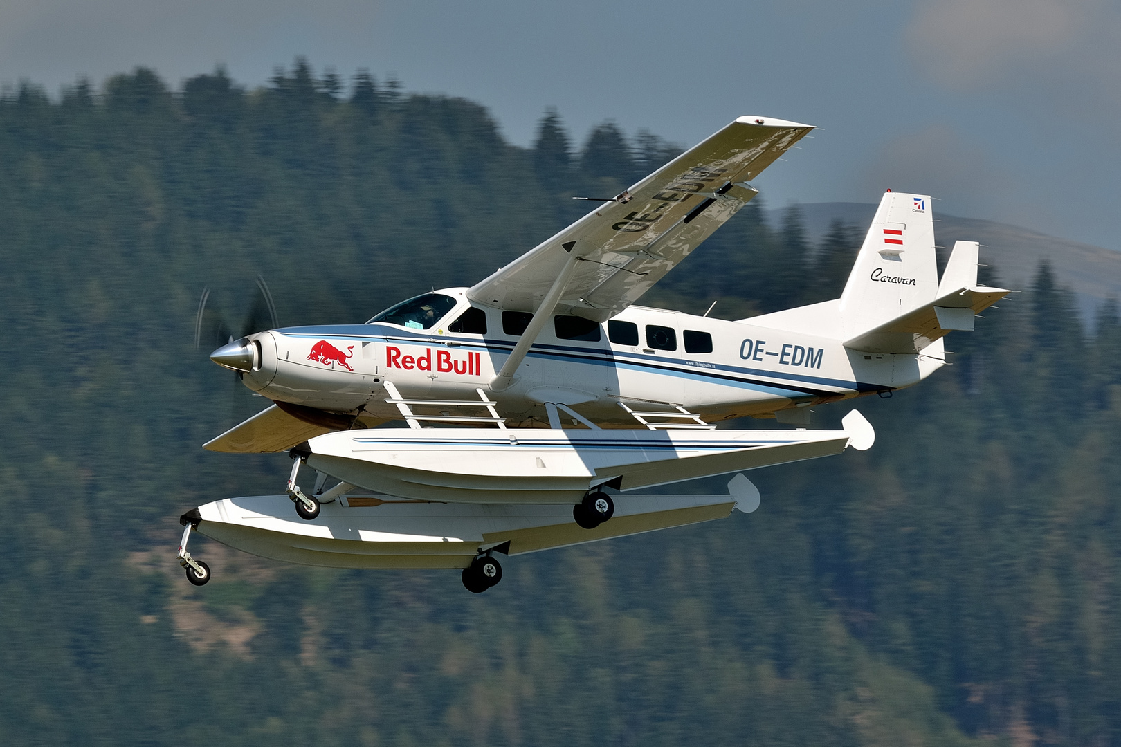 Cessna 208 Caravan - The Flying Bulls