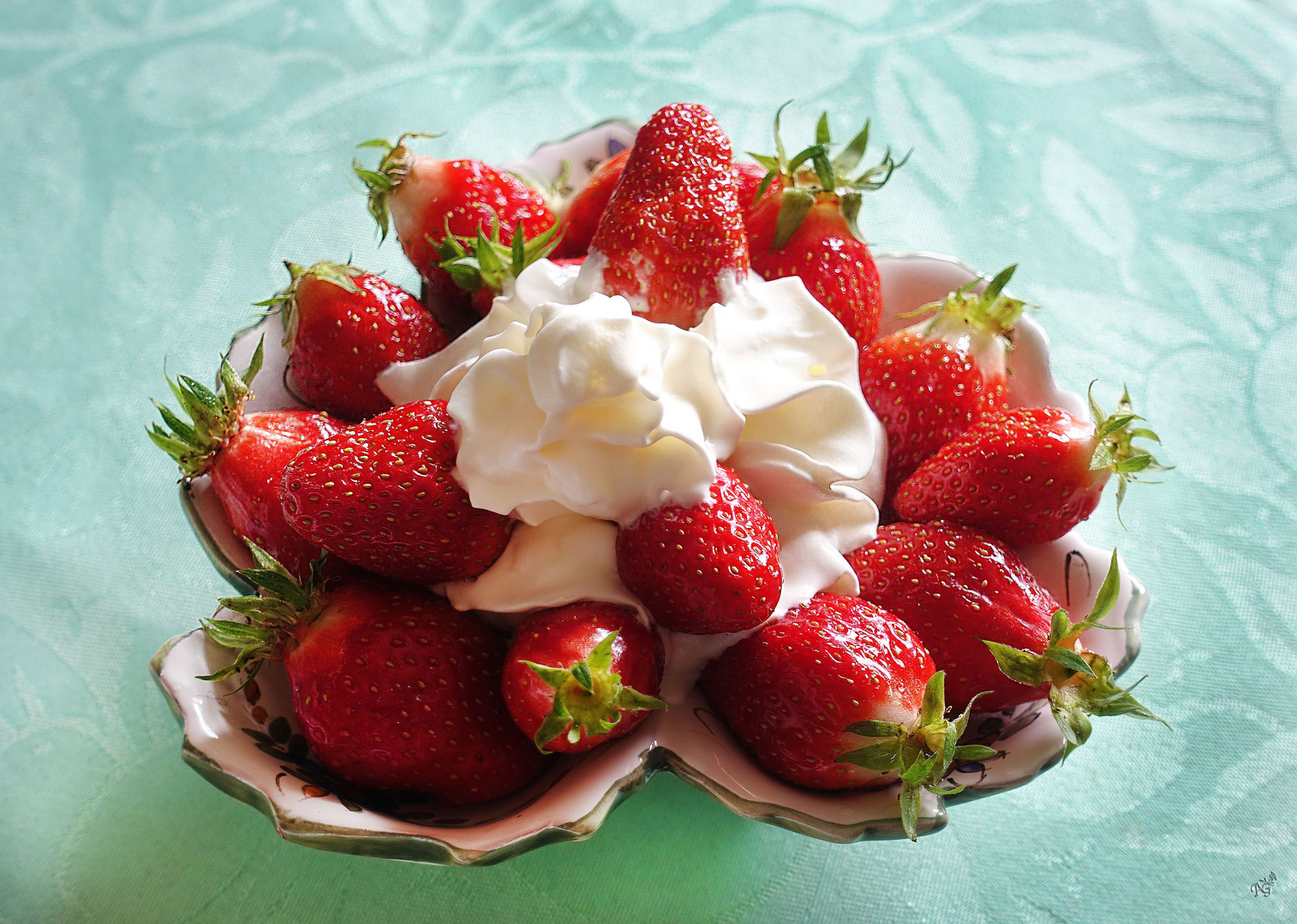 C'est l'heure du gouter ... Fraises Chantilly ?